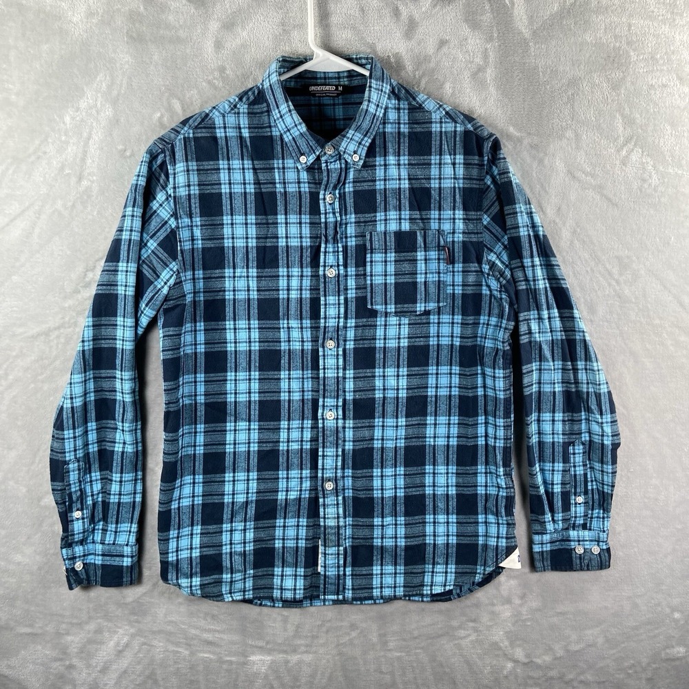 UNDEFEATED Flannel Shirt Mens Medium Button Down Blue Plaid Pocket Streetwear